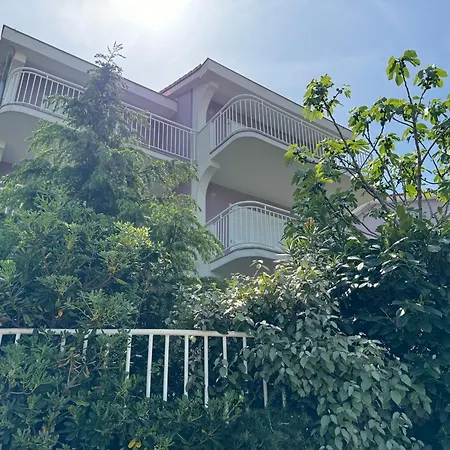 アパート Marija B クリムノ