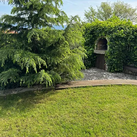 Marija B アパート クリムノ